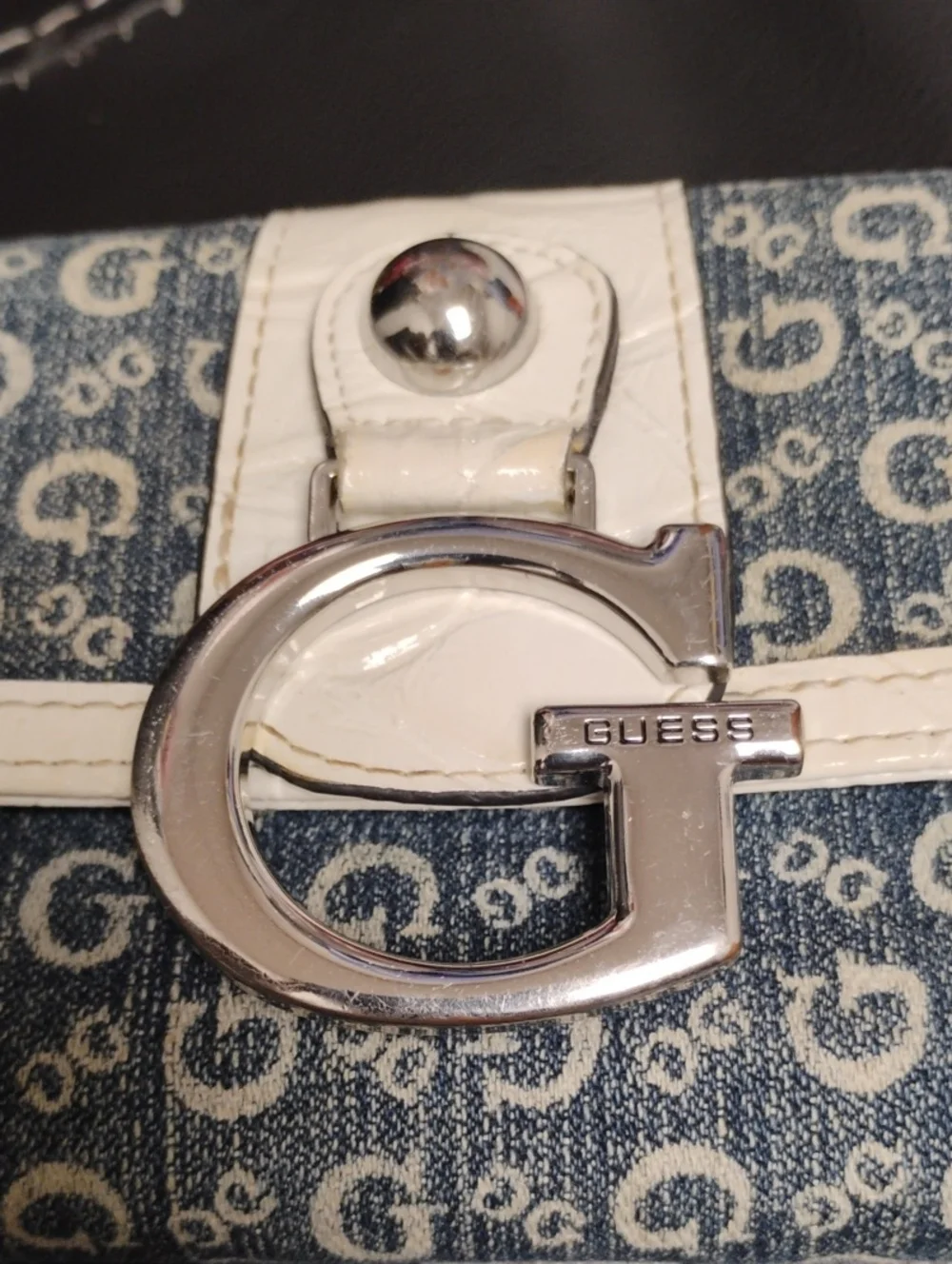 VINTAGE GUESS MONOGRAM DENIM TRIFOLD FLAP WALLET GREAT CONDITION